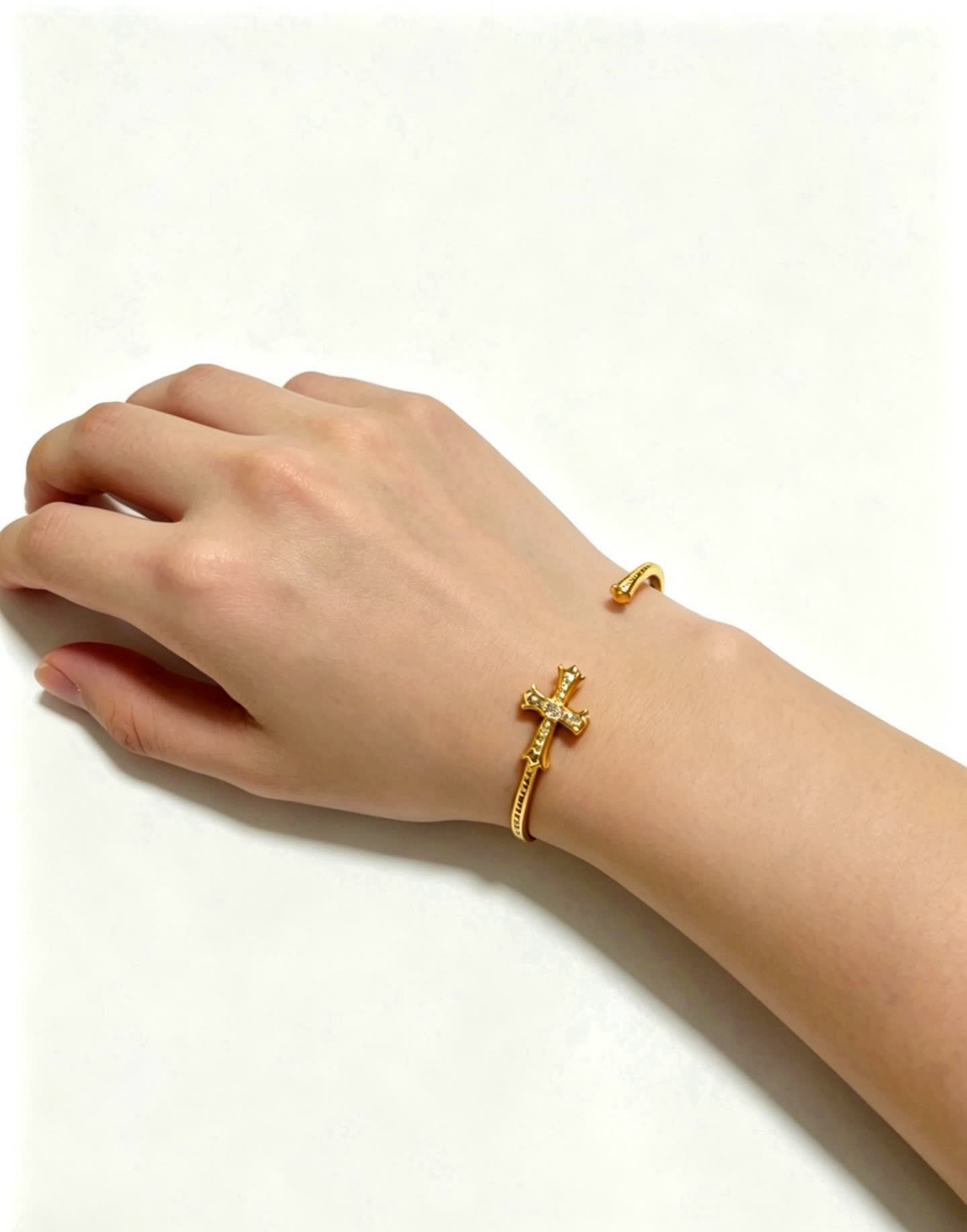 Chrome Hearts Elegant Gold Cross Bracelet with Crystal Accents